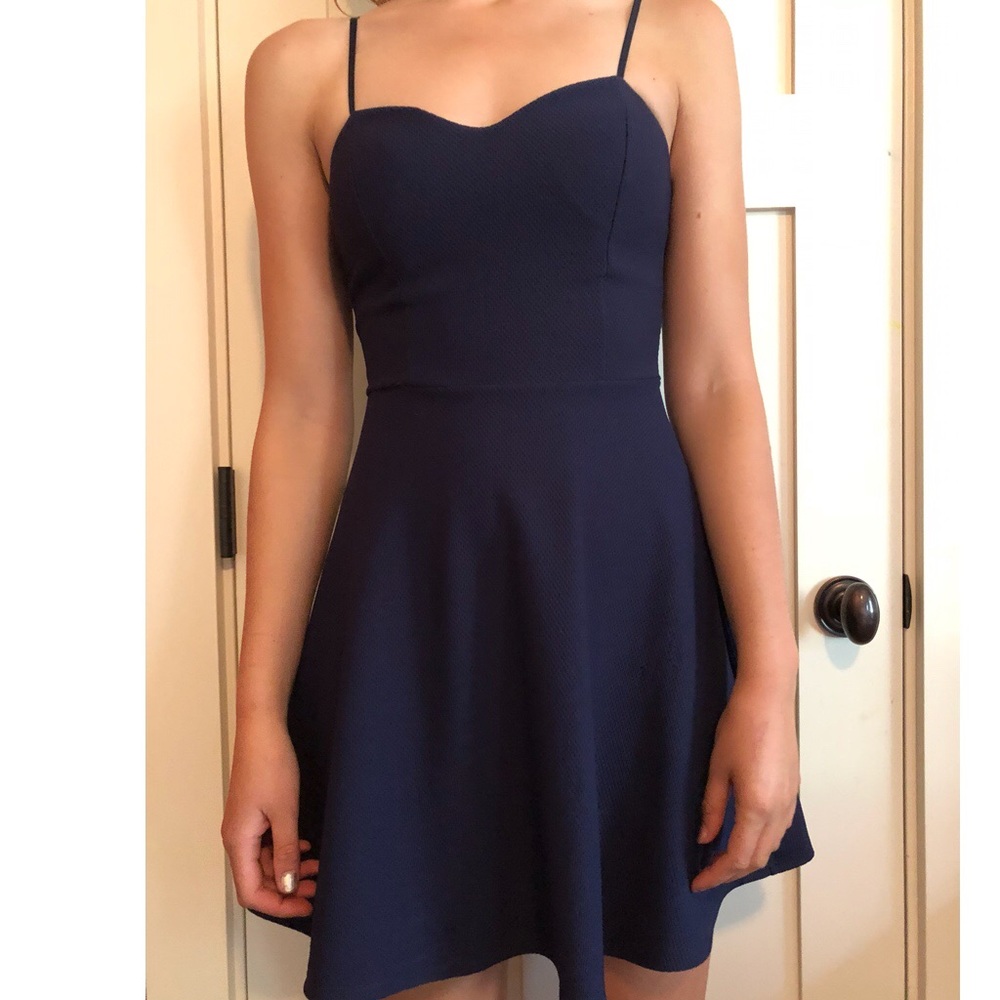 Navy blue textured sweetheart neckline dress